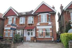 5 bedroom Semi-Detac...